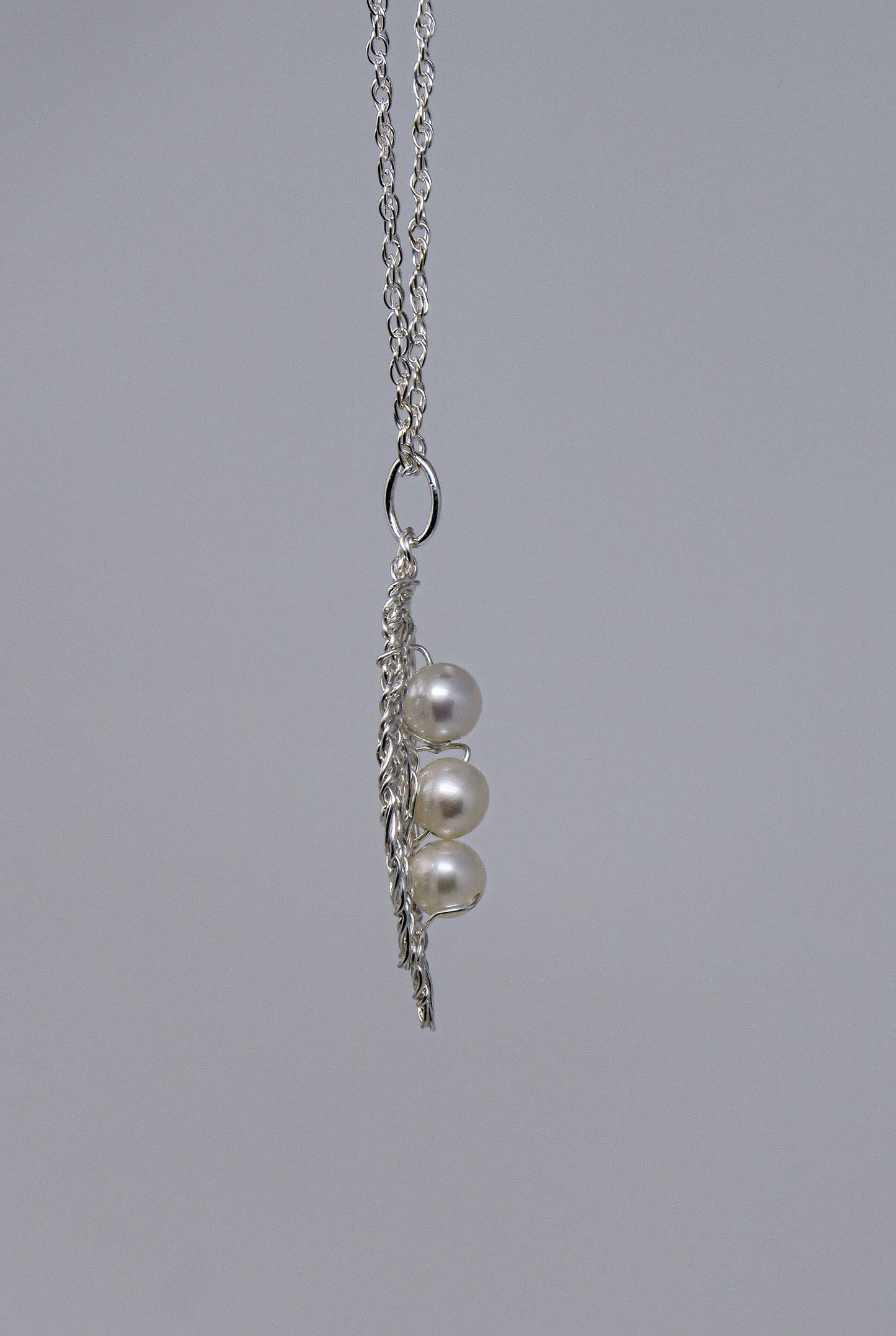 Fine ‘Small leaf with Three Peas in a Pod' Silver Pendant with Pearls on a 925 Silver Chain | by Kathryn Stanko
