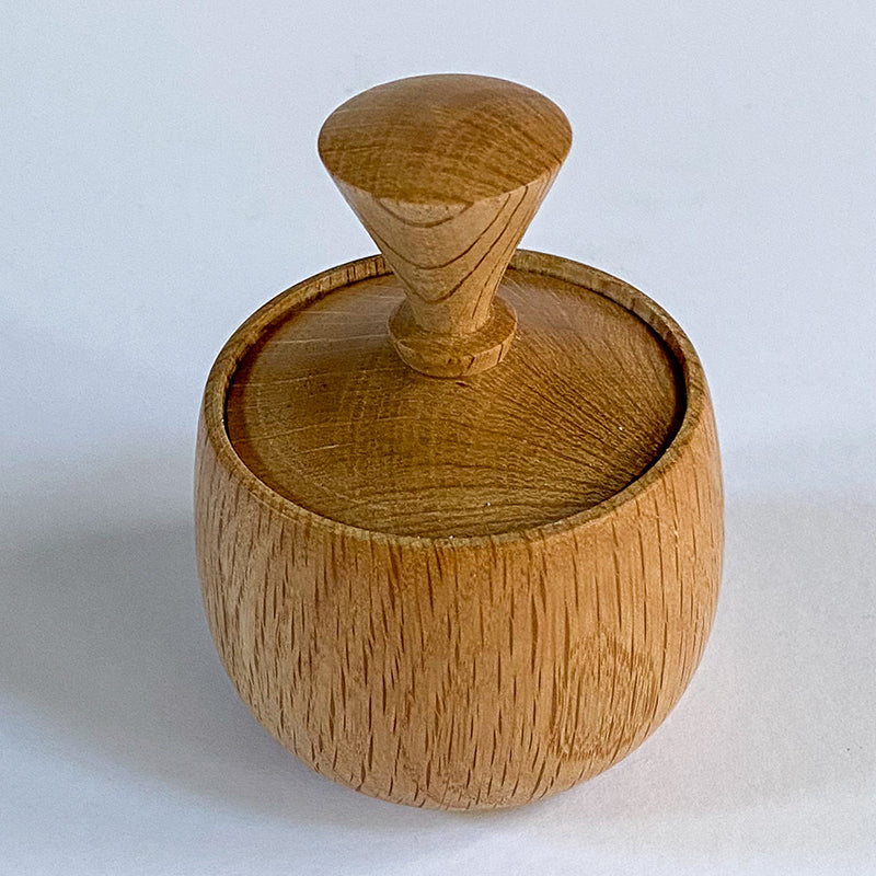 wood in the shape of an apple with lid